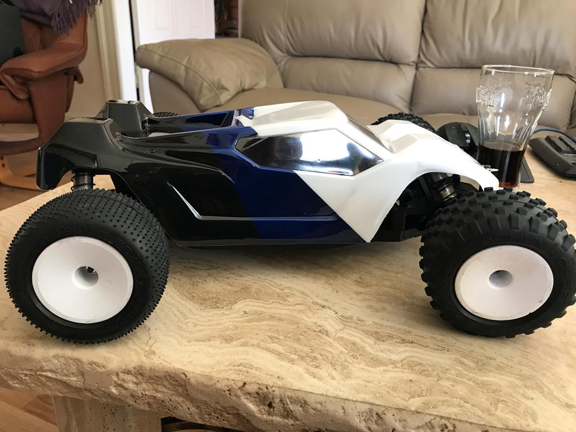 Truck XRAY XT2 billede 3