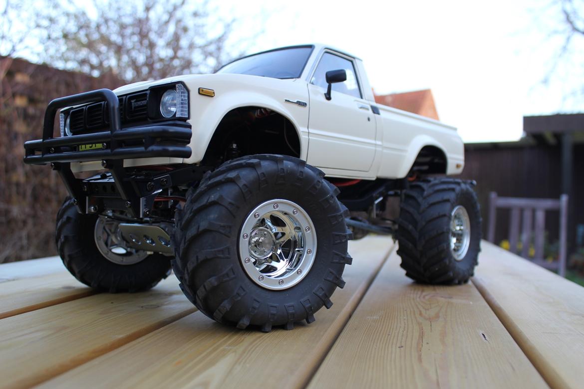 Off-Roader Tamiya HiLux Bruiser re-release 2012 edition billede 8