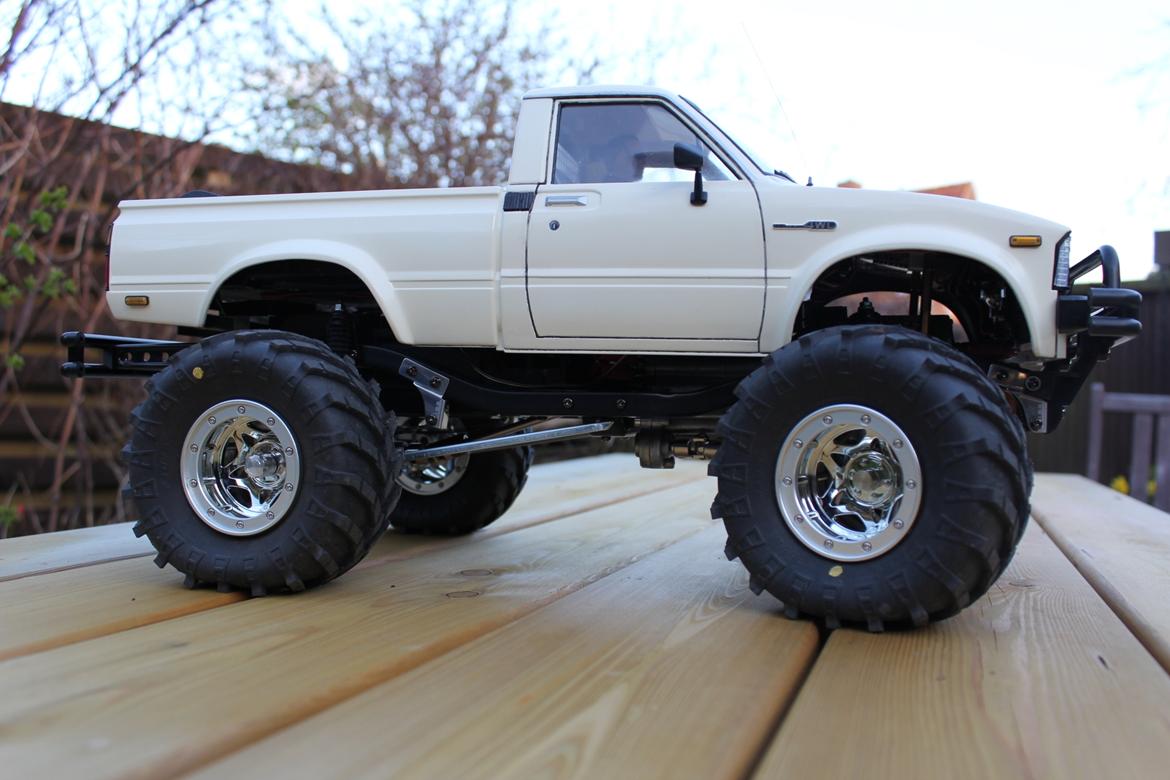 Off-Roader Tamiya HiLux Bruiser re-release 2012 edition billede 9