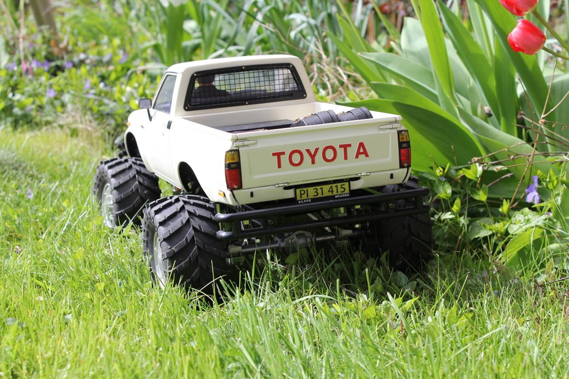 Off-Roader Tamiya HiLux Bruiser re-release 2012 edition billede 42