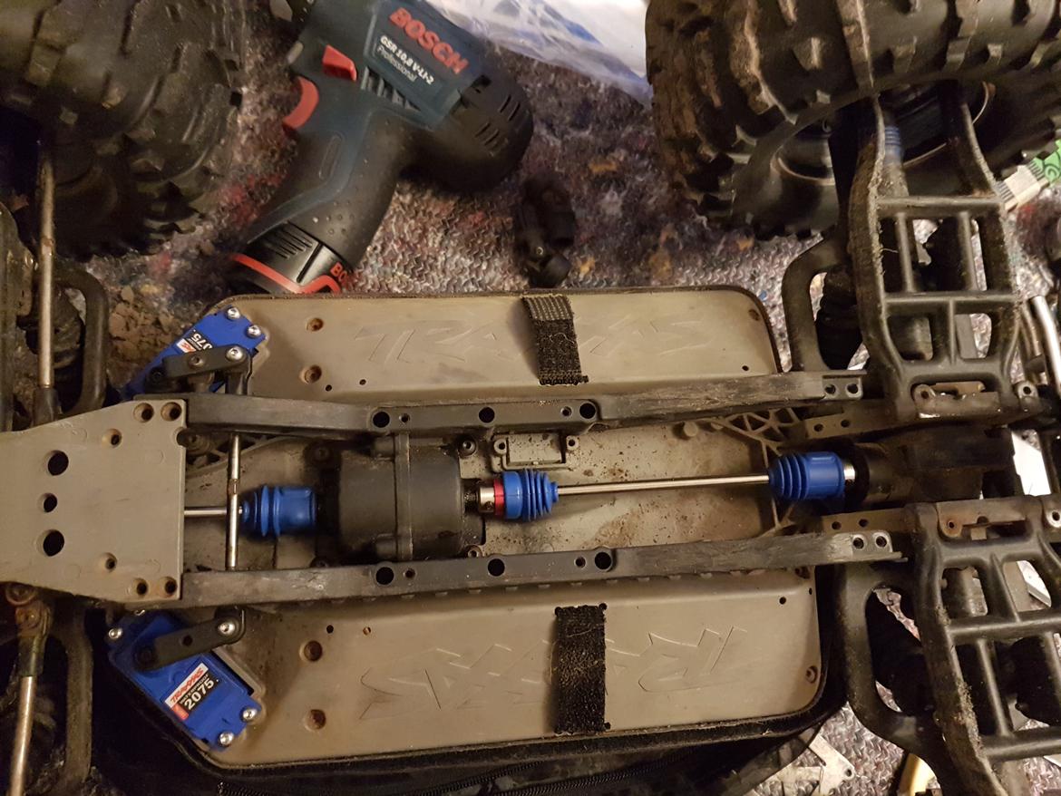 Off-Roader Traxxas E-Maxx billede 30