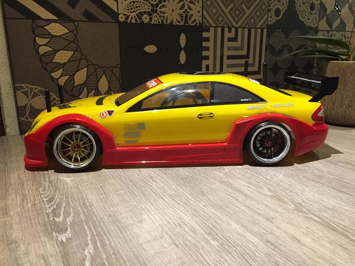 {{currentPhoto.altText}} billede {{currentPhoto.number}}