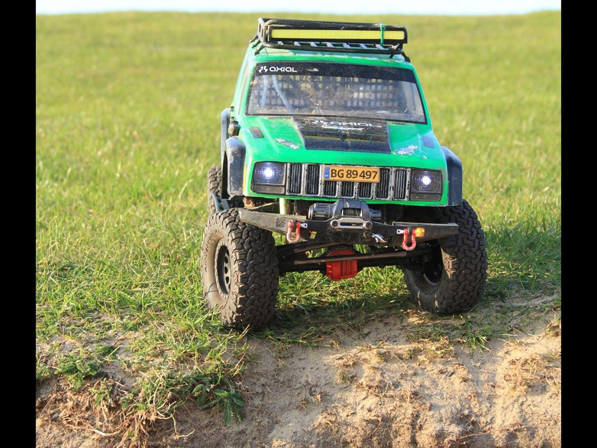 Off-Roader Axial scx10 ll Jeep cherokee 2000 builders kit billede 24