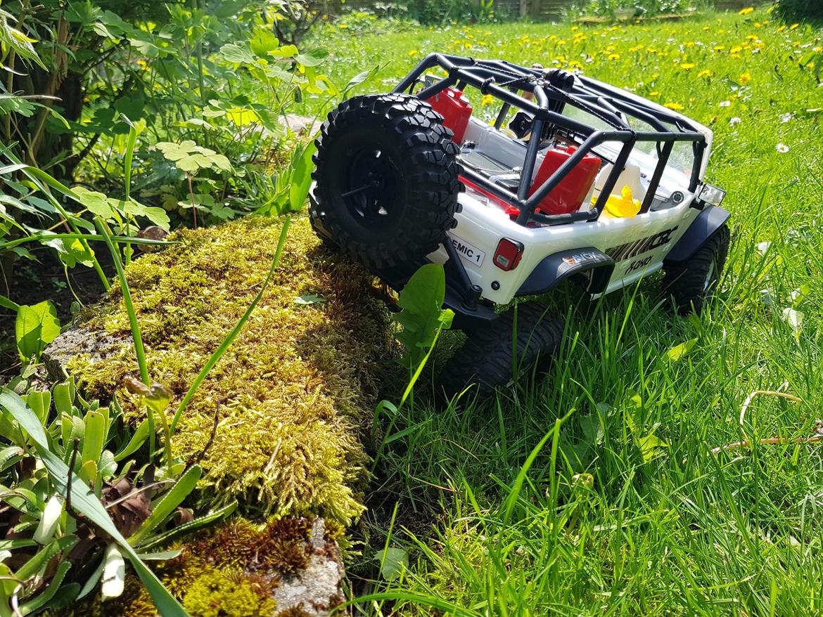 Bil Axial SCX 10 billede 30