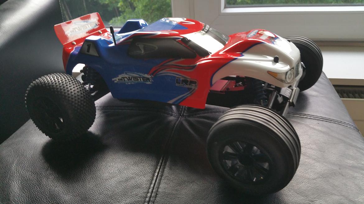 Off-Roader Lrp s10 twister truggy [Tidl. RC-enhed] billede 2