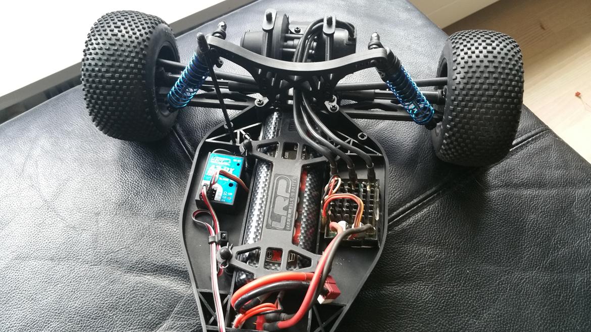 Off-Roader Lrp s10 twister truggy [Tidl. RC-enhed] billede 8