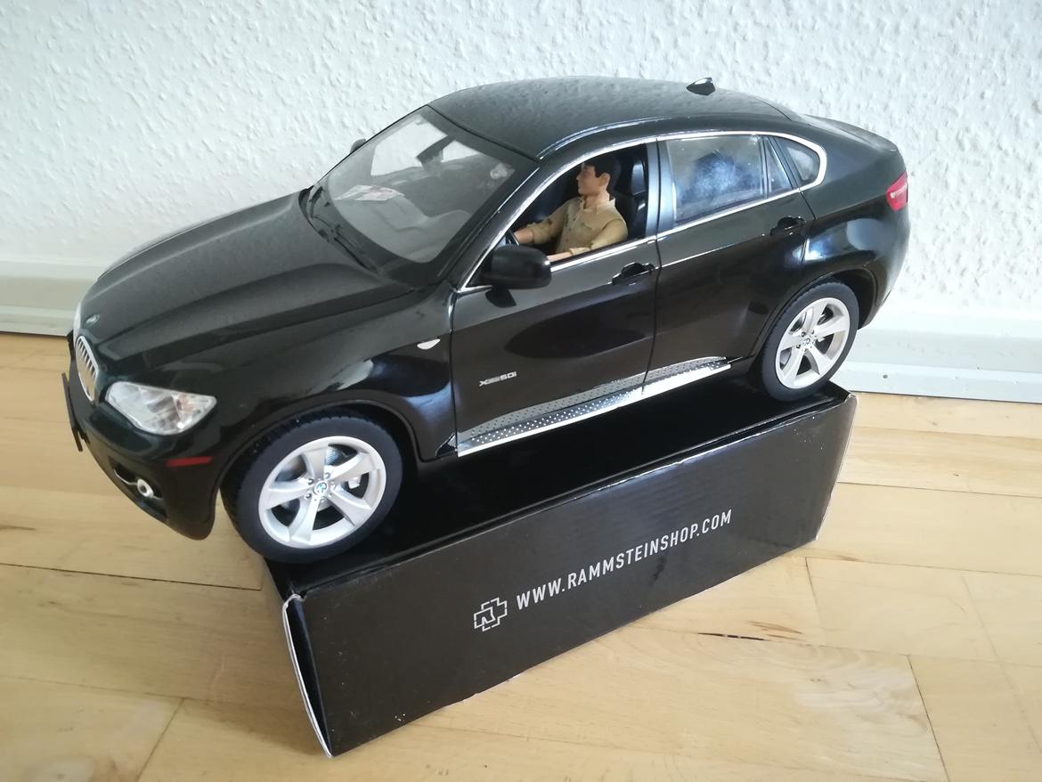 Bil Civil politibil BMW X6 (Solgt)  billede 1