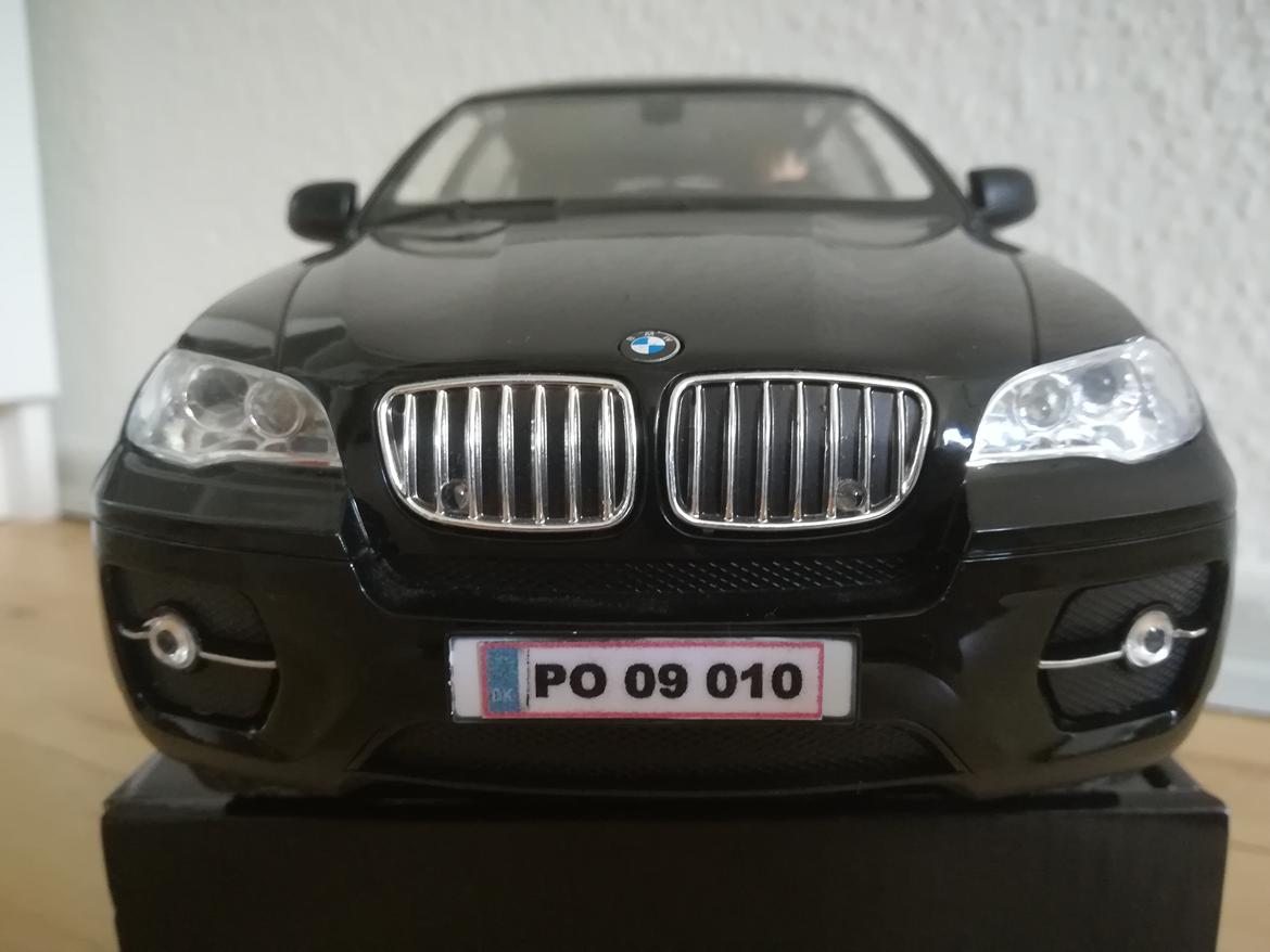 Bil Civil politibil BMW X6 (Solgt)  billede 4