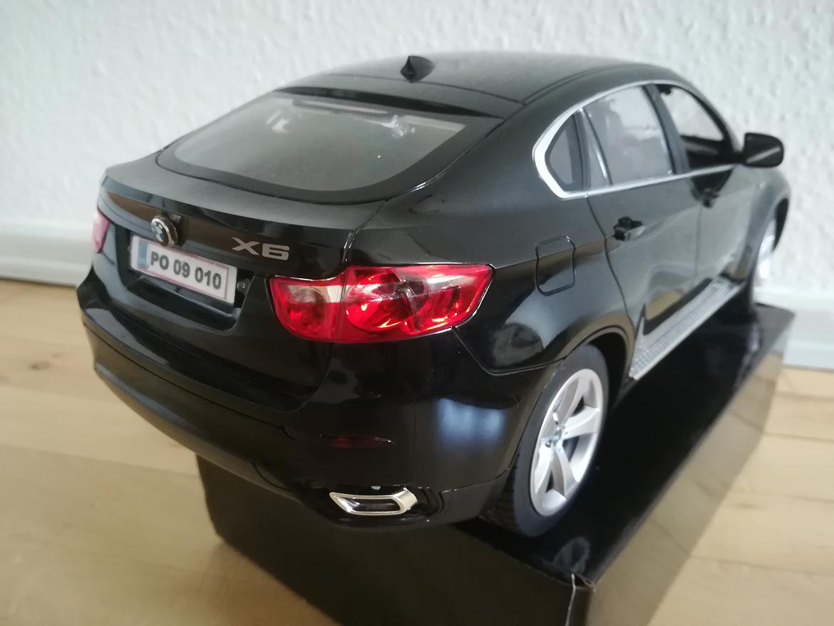 Bil Civil politibil BMW X6 (Solgt)  billede 8