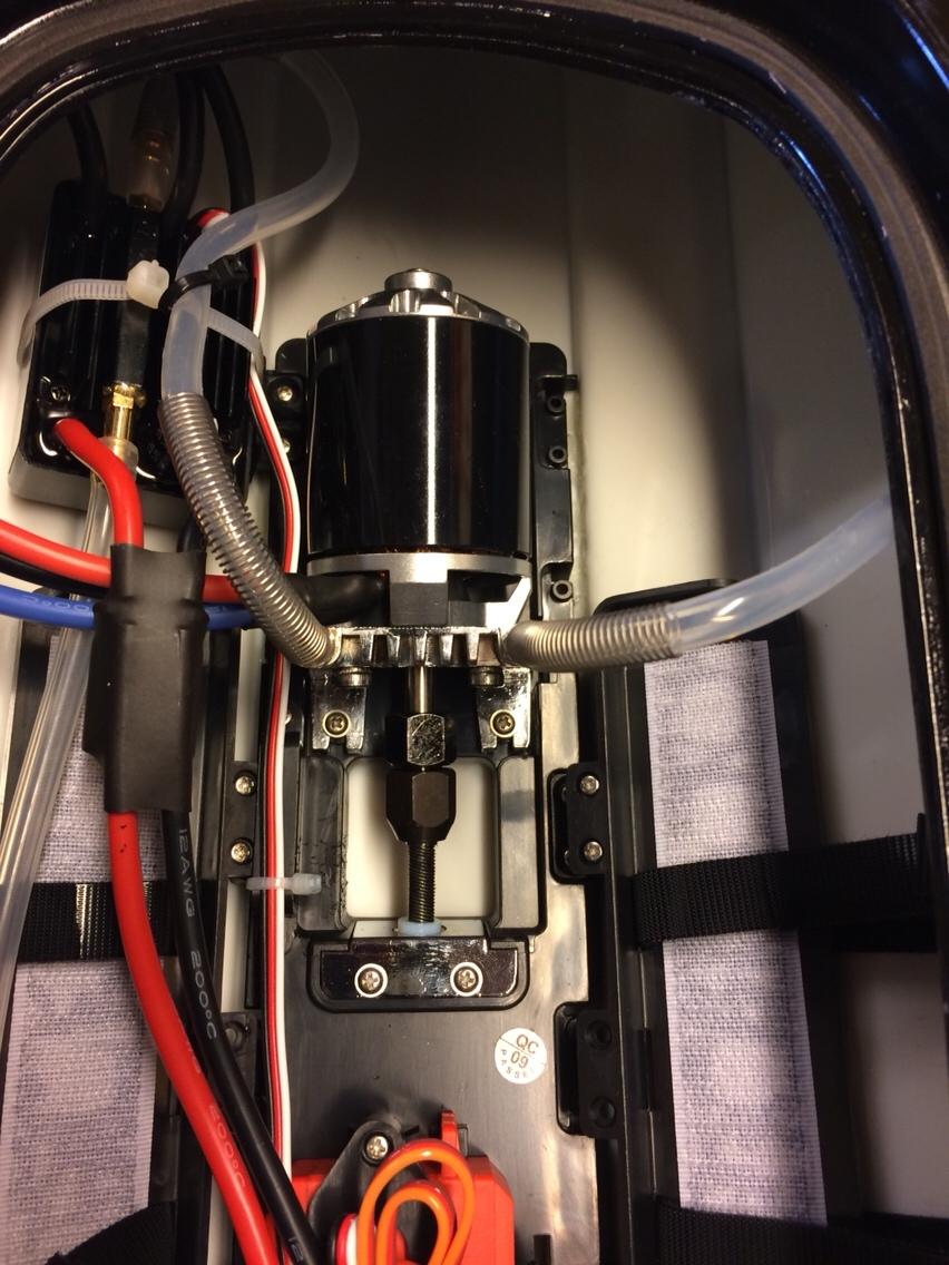 Båd HydroPro Inception - Med el-strips holdes køleslange på plads billede 7