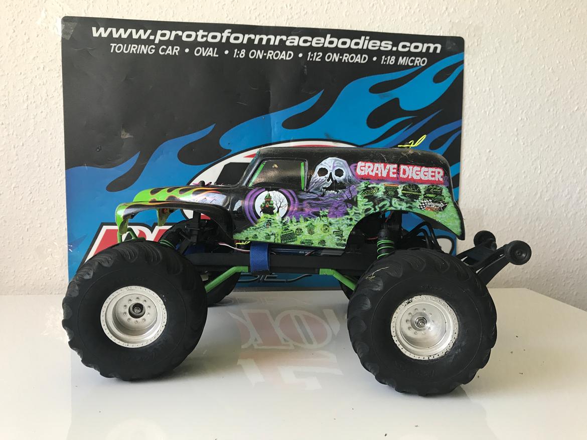 Off-Roader TRAXXAS GRAVE DIGGER billede 3