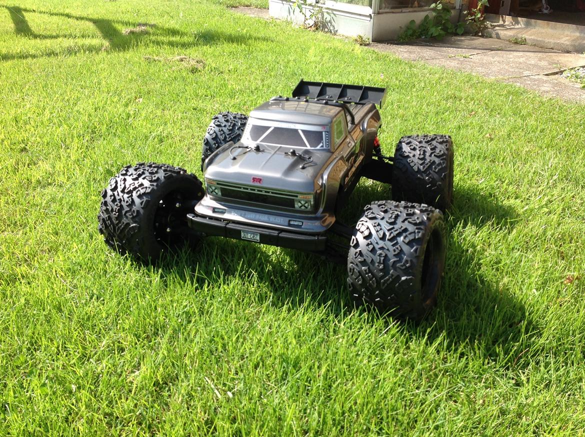 Off-Roader Arrma Outcast billede 1