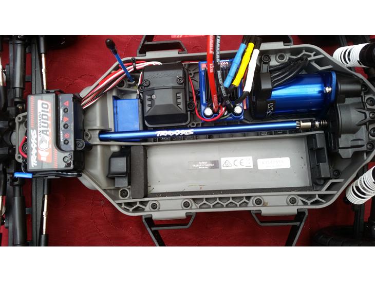 {{currentPhoto.altText}} billede {{currentPhoto.number}}