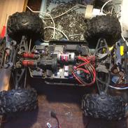 Bil Traxxas Summit