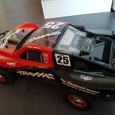 Off-Roader Traxxas Slash 4x4 Ultimate Mamba Monster X