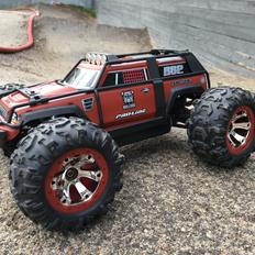 Off-Roader Traxxas summit 1/16........ No 2 ;-)