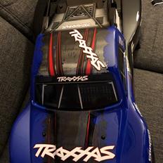 Bil Traxxas Ultimate slash 4x4 oba