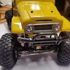Bil Tamiya CR-01 Toyota