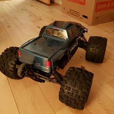 Off-Roader Hpi Savage flux