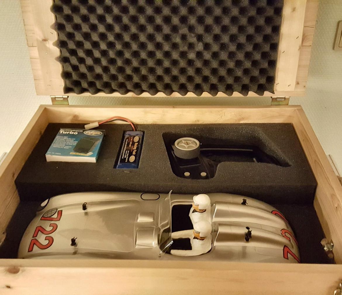 Bil TAMIYA: MERCEDES 300 SLR *LIMITED EDITION* billede 2