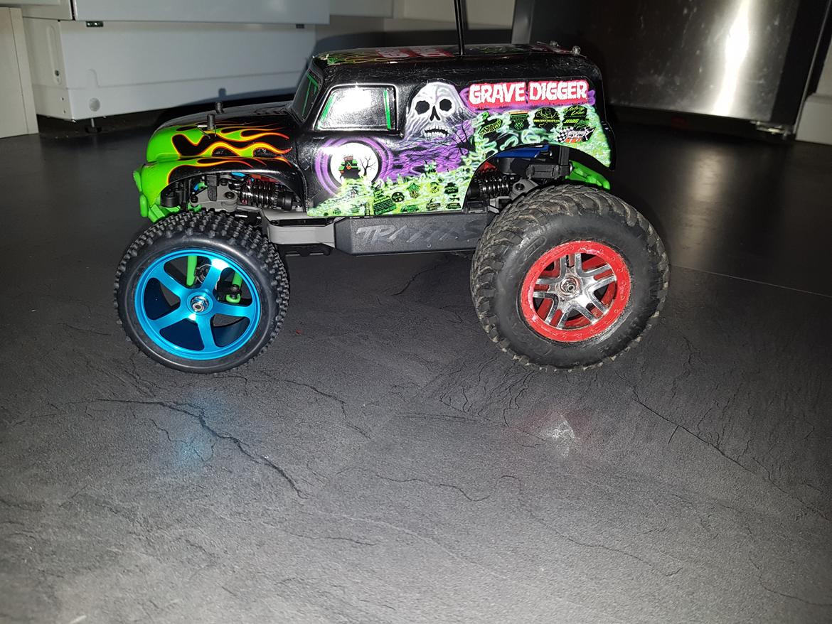 Off-Roader Traxxas Grave Digger 1/16 billede 10