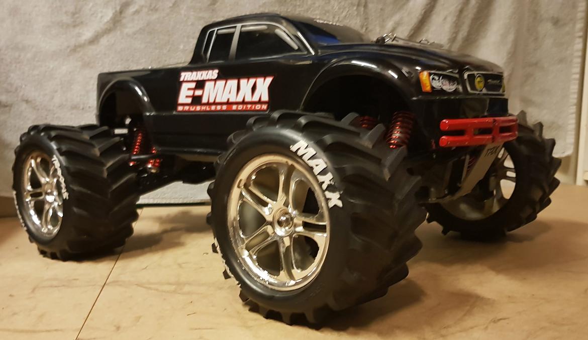 Truck Traxxas E-Maxx billede 1