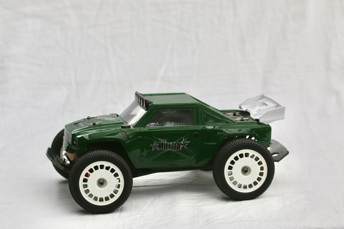 Bil Traxxas 1/16 E-Revo billede 1