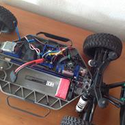 Bil Traxxas slash 4x4 1/10 SOLGT uden karros