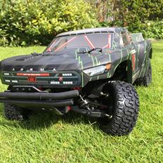 Bil Arrma Senton BLX 6S V3 short course