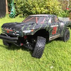 Bil Arrma Senton BLX 6S V3 short course