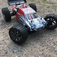 Bil Hpi trophy truggy 