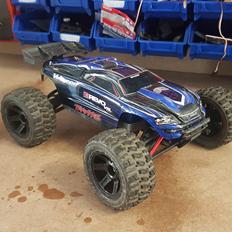 Bil TRAXXAS MERV