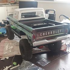 Off-Roader Axial SCX 10-II