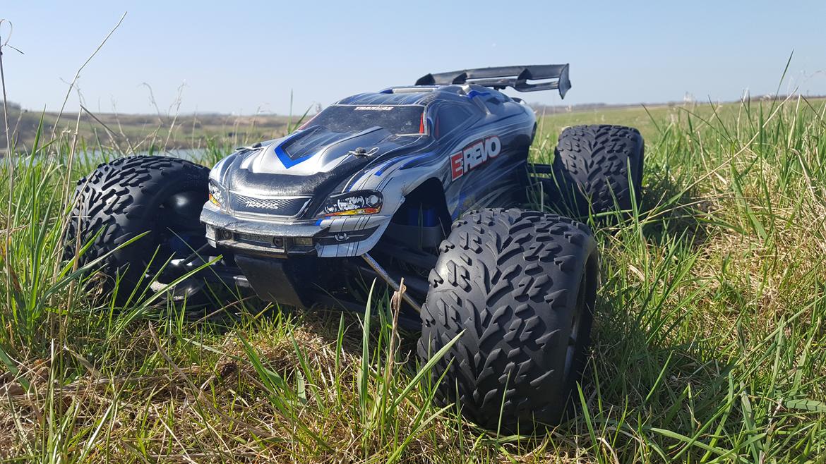 Bil TRAXXAS E-REVO 1/8 billede 1