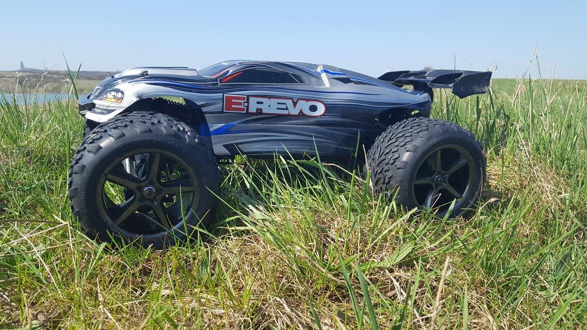 Bil TRAXXAS E-REVO 1/8 billede 3