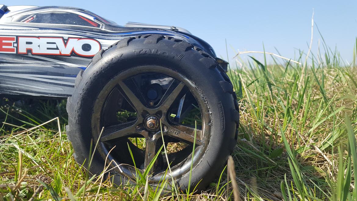 Bil TRAXXAS E-REVO 1/8 billede 8