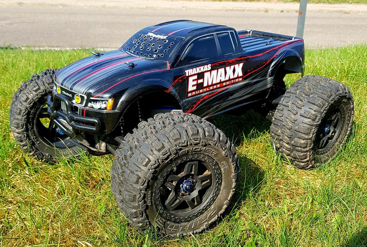 Off-Roader E-MAXX billede 1