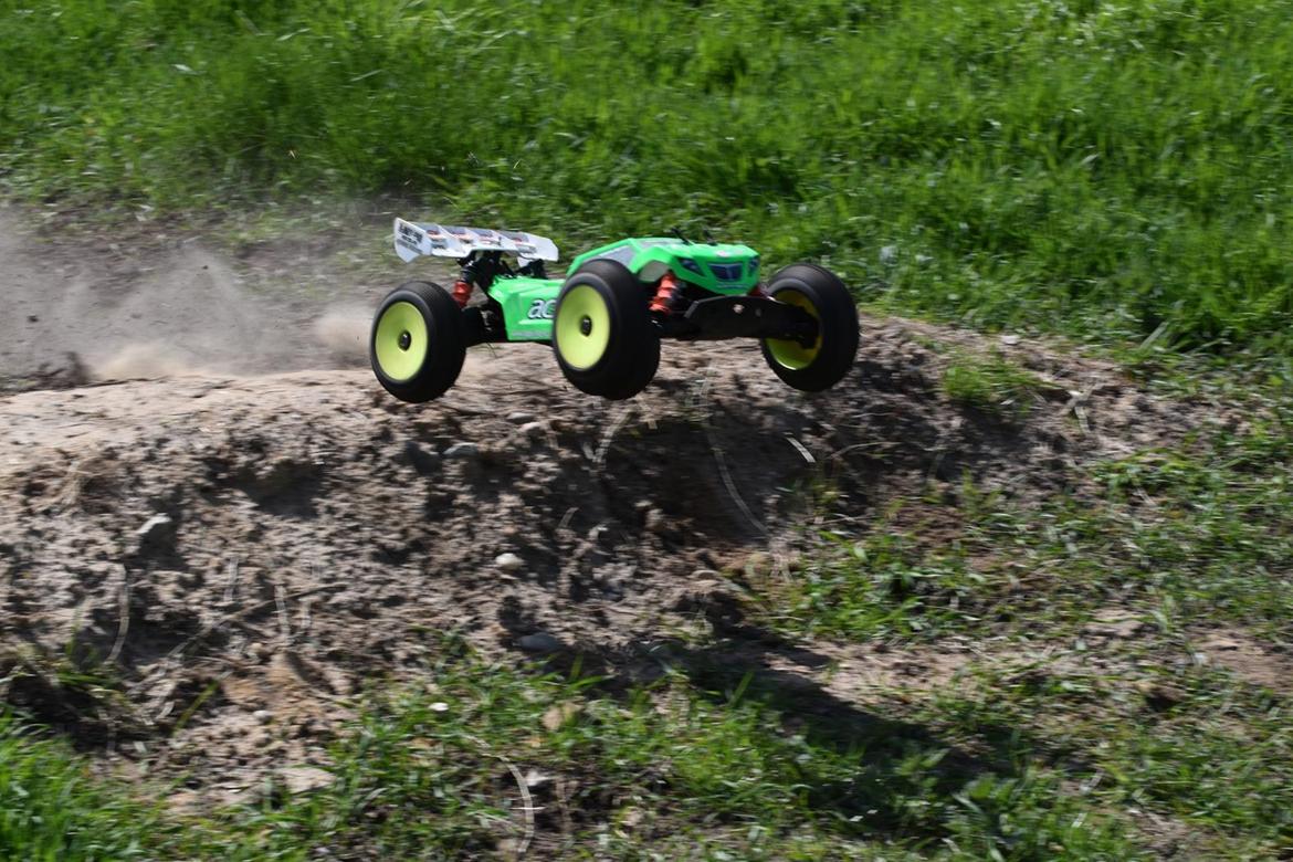 Buggy Agama A8T evo Truggy aka John Deere billede 1