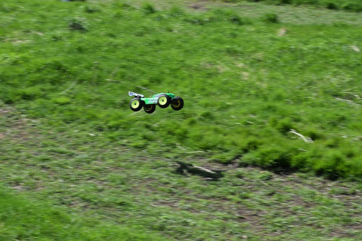 Buggy Agama A8T evo Truggy aka John Deere billede 2