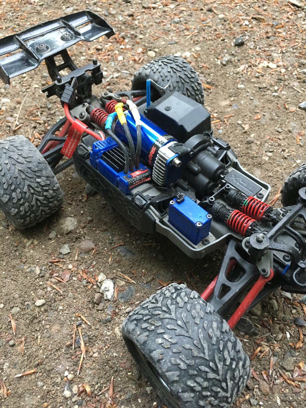 Bil Traxxas e-revo 1/16 vxl  billede 9