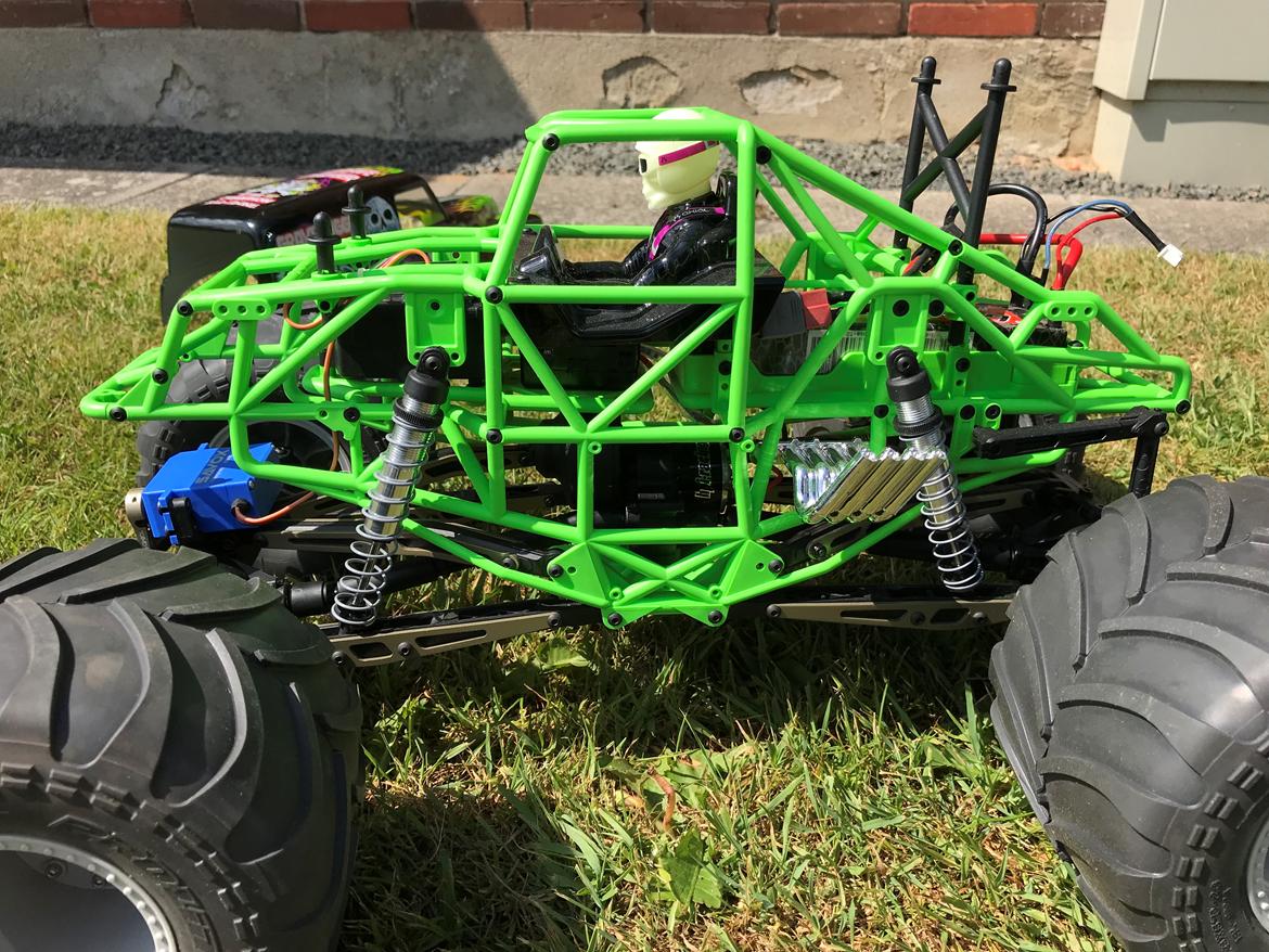 Off-Roader Axial SMT10™ Grave Digger  billede 5