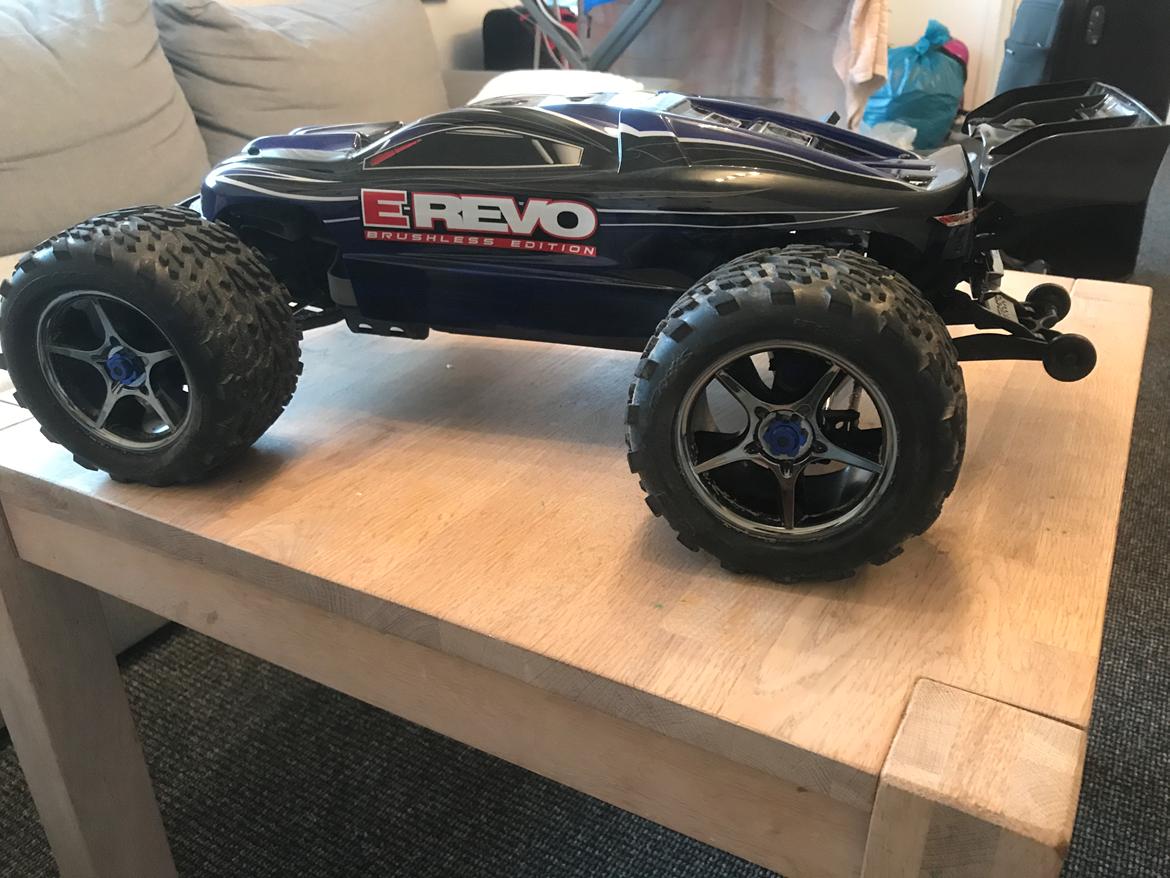 Bil Traxxas e-revo billede 7