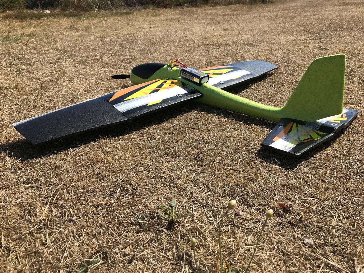 Fly Ombygget Lidl Glider - Den er costom made der er skåret div. steder så bla. højderor kan bevæge sig op/ned billede 11