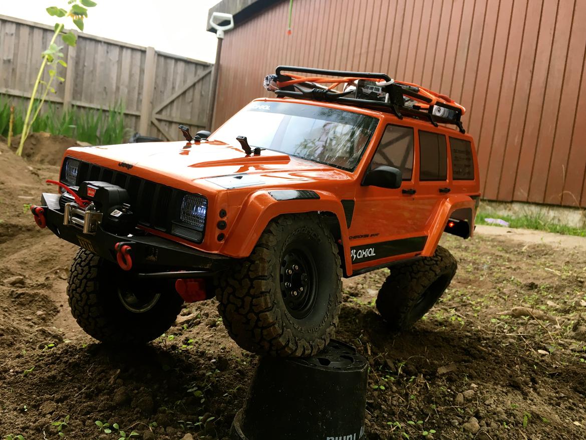 Truck SCX10-II - 2000 Jeep Cherokee - Builder´s Kit - flex for days...  billede 7