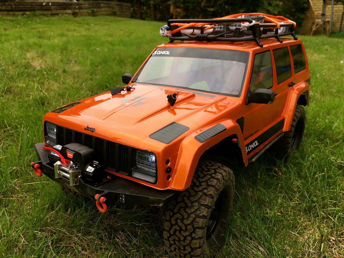 Truck SCX10-II - 2000 Jeep Cherokee - Builder´s Kit billede 1