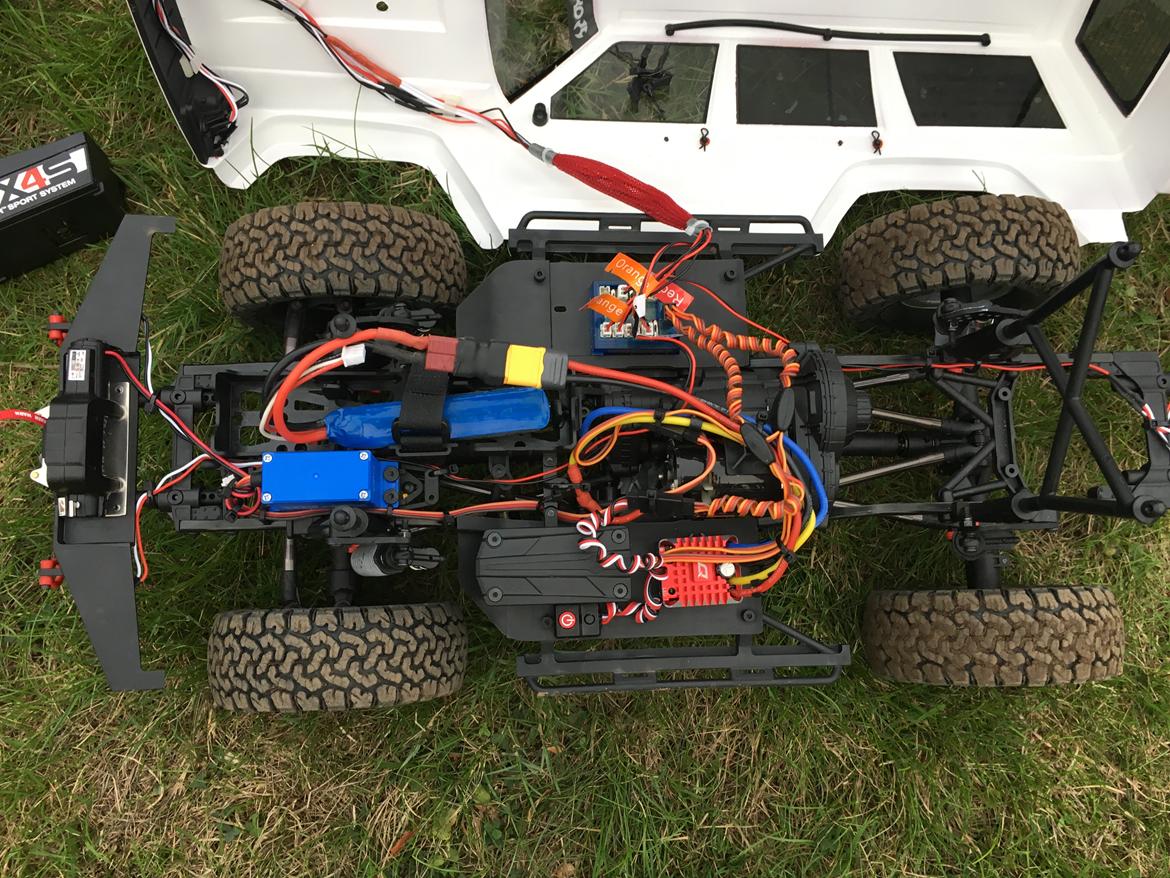 Truck SCX10-II - 2000 Jeep Cherokee - Builder´s Kit billede 23