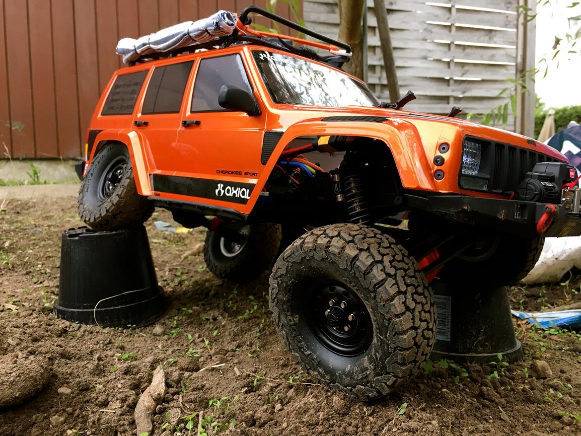 Truck SCX10-II - 2000 Jeep Cherokee - Builder´s Kit - Flex-pic.. det beslag der er sat på, virker temmelig godt  billede 6