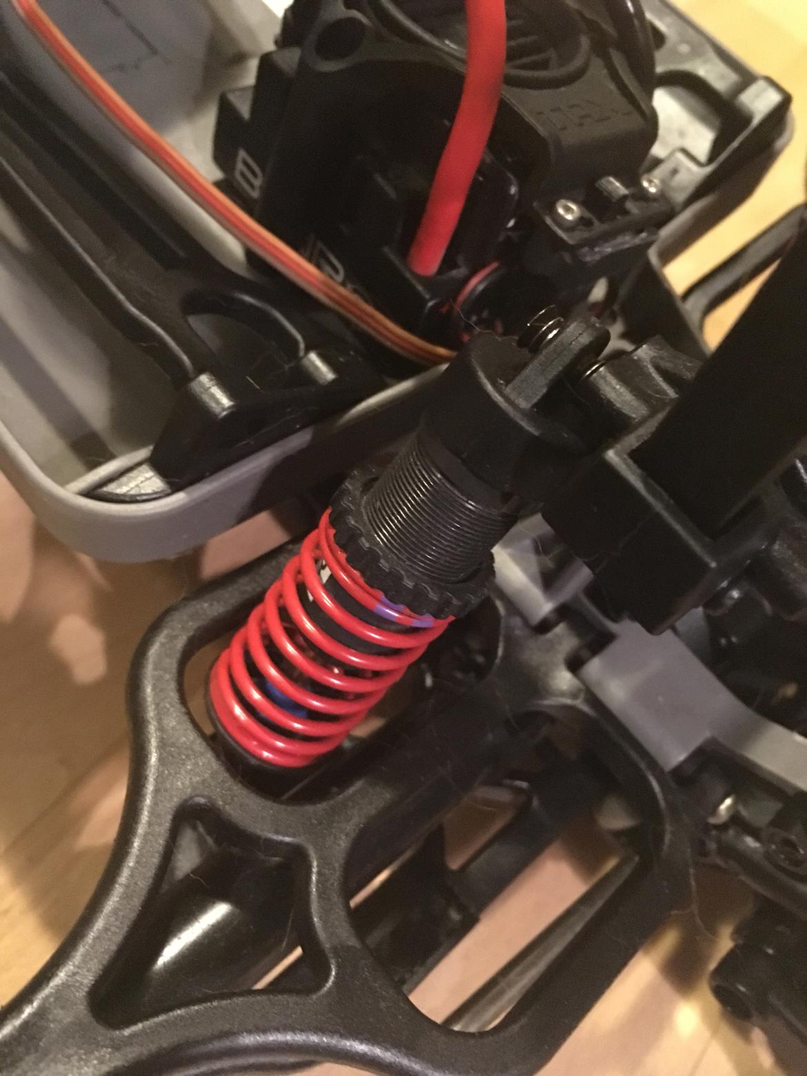 Off-Roader Traxxas e-maxx lowrider billede 11