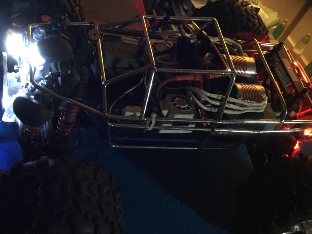 Bil Traxxas T-maxx 3,3  conventeret til Dual brushless billede 3
