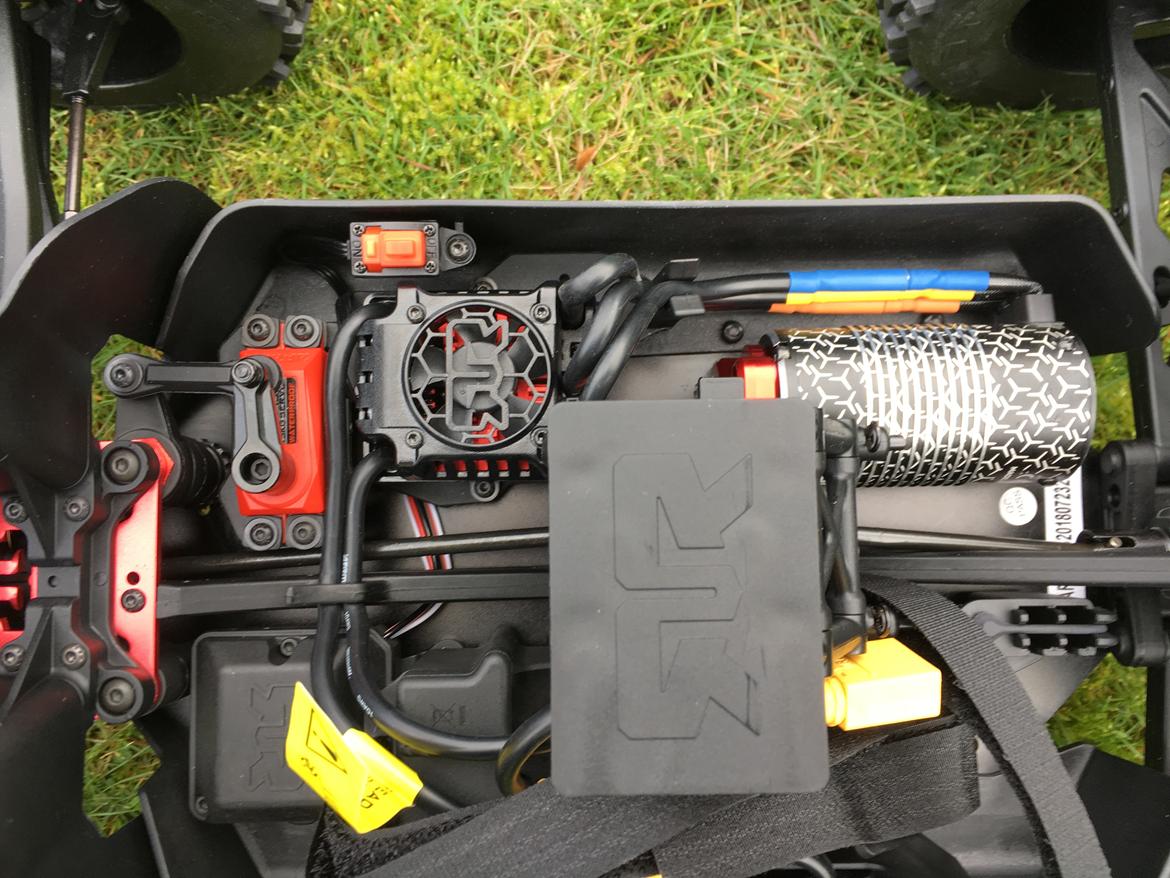 Truck Arrma Notorious 6S BLX Stunt Truck billede 16